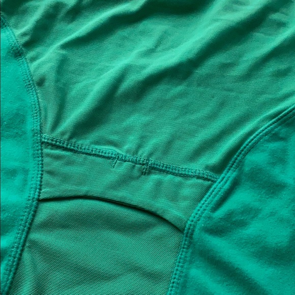 Pair of Lululemon hot pink & emerald tanks - Picture 6 of 7